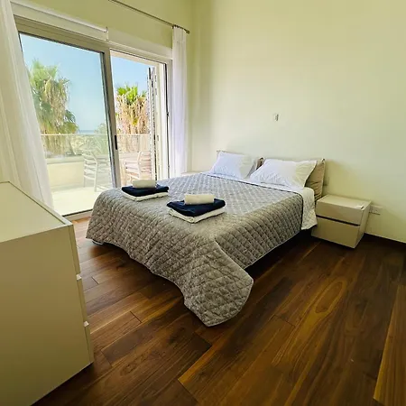 Coral Bay Beach Villa Paphos Exterior photo