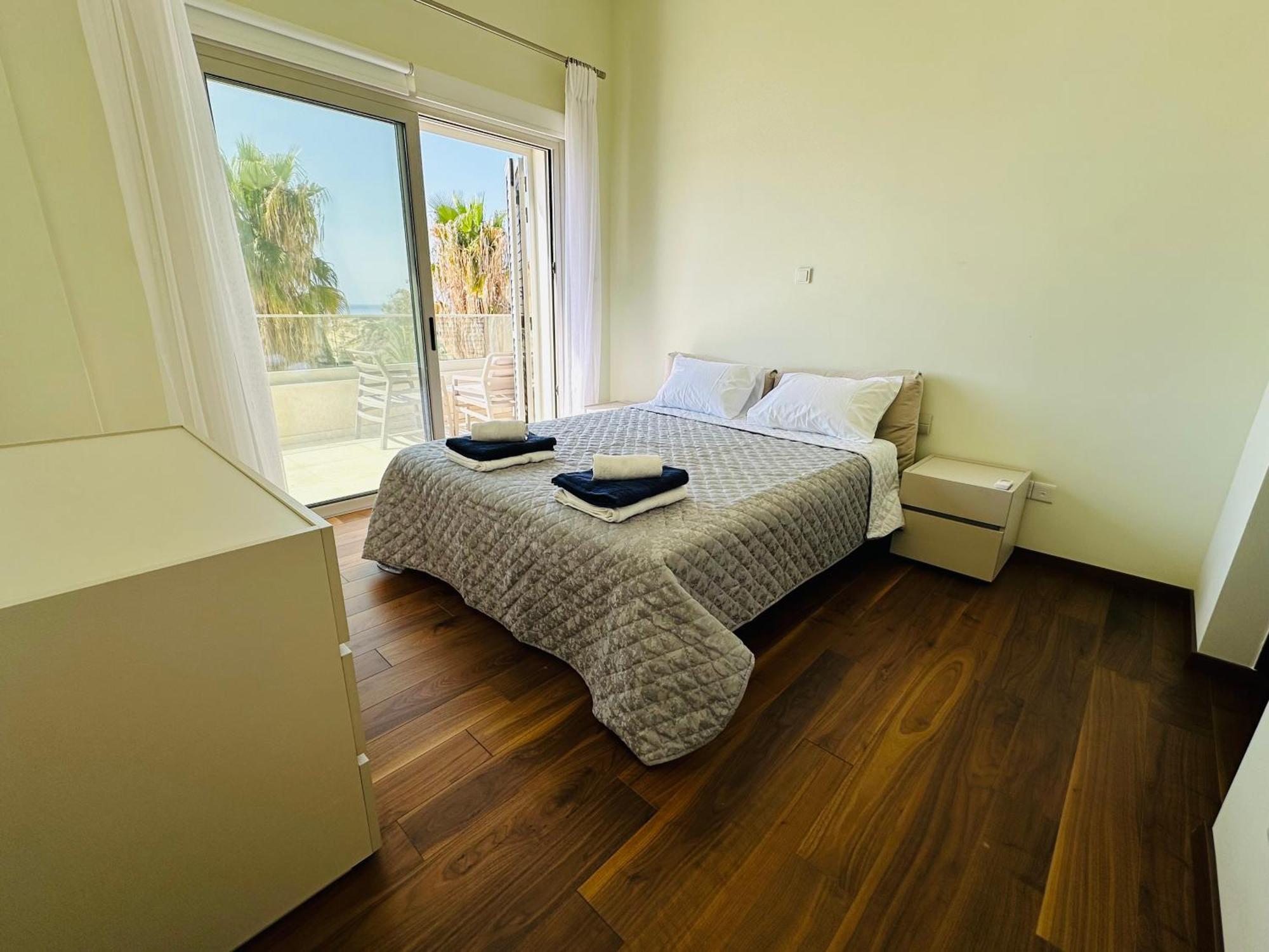 Coral Bay Вилла Пафос